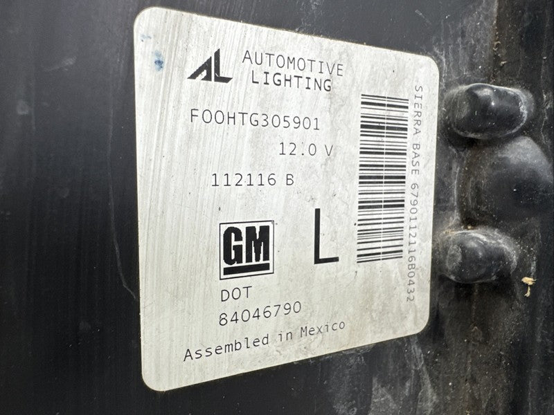 2016-2018 GMC Sierra 1500 Left Driver Headlight OEM Xenon HID 84046790