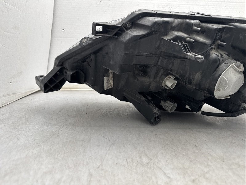 2017-2020 Nissan Rogue Right Headlight OEM Halogen Lamp