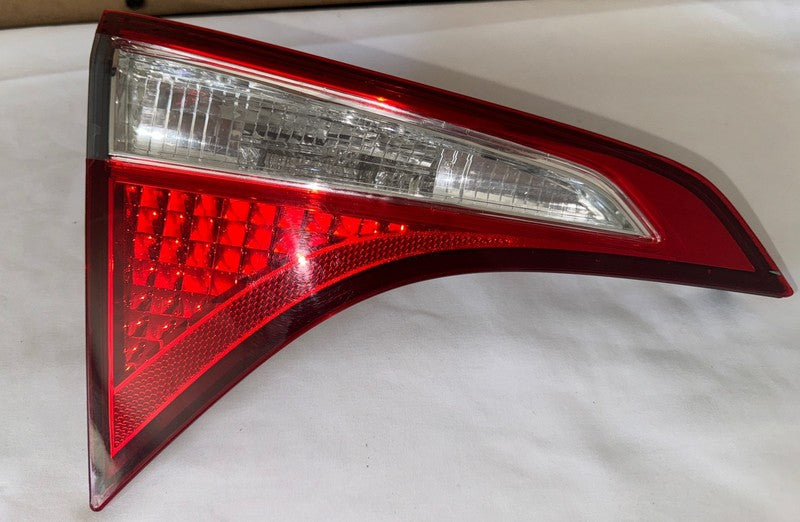 2017-2018 Toyota Corolla Right Inner Tail Light