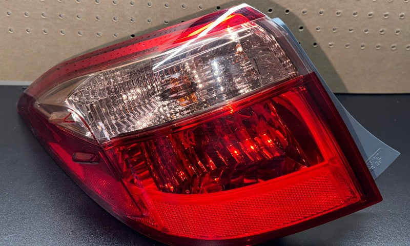 2016-2019 Toyota Corolla Left Tail Light OEM NFL02271