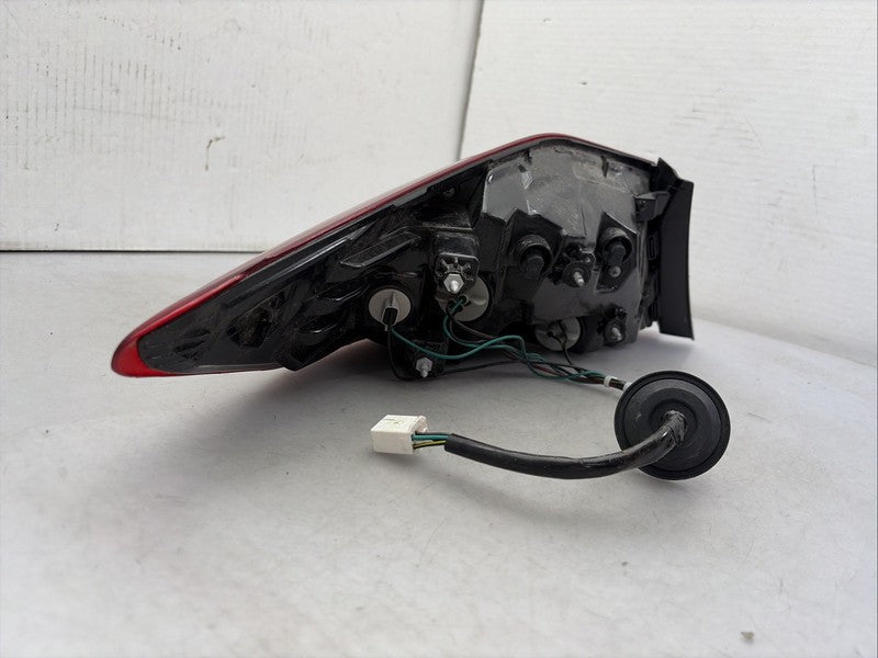 2019-2020 Hyundai Elantra Right Tail Light RH Halogen TYC