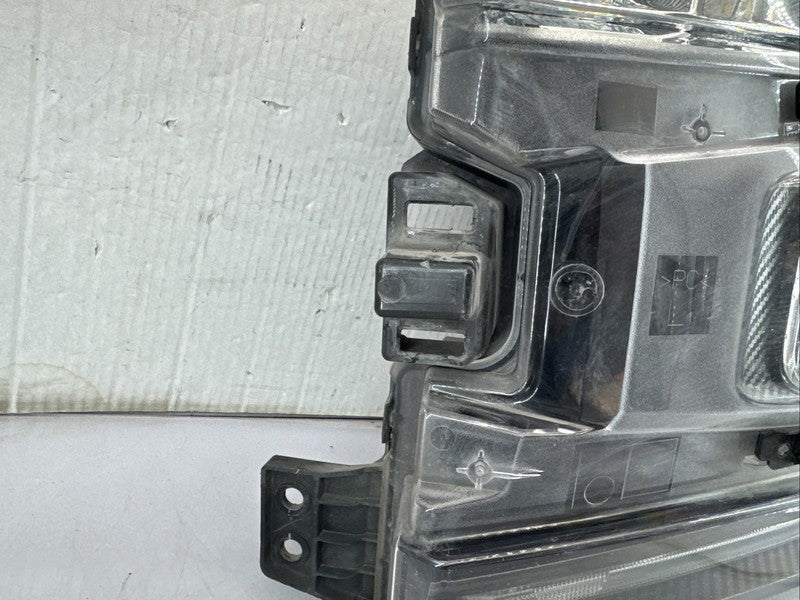 2019-2022 Chevy Silverado 1500 Left Driver Headlight OEM LED 84621850