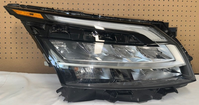 2021-2023 Pathfinder Right Headlight LED/Halogen OEM