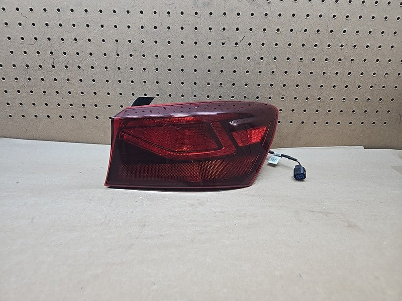 2019-2021 Kia Forte Tail Light RIGHT Halogen