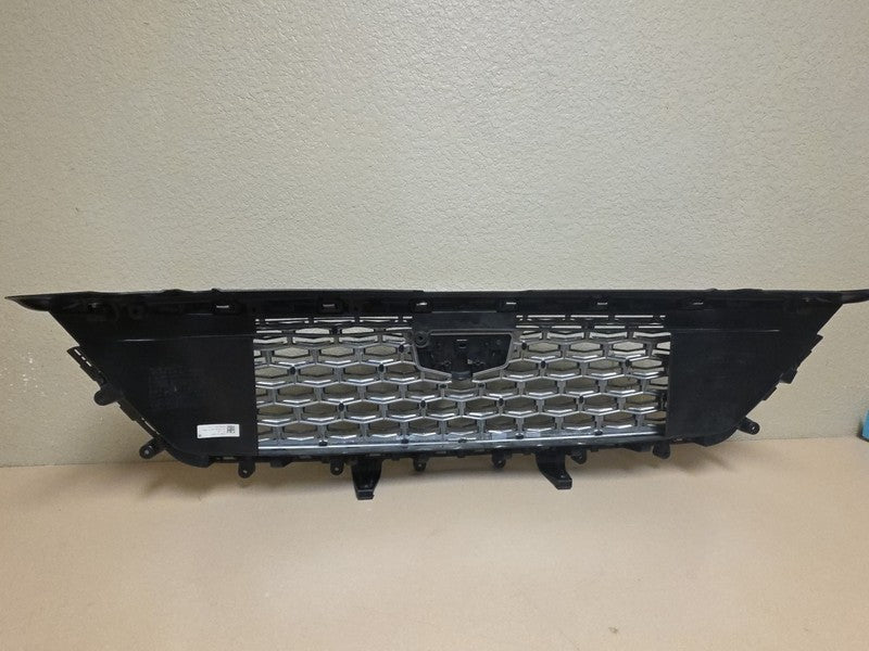 2024-2026 Cadillac XT4 Upper Front Grille Assembly with Emblem
