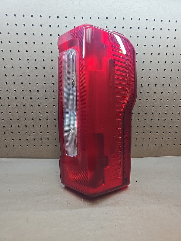 2023-2024 Ford F-250 Tail Light RIGHT Halogen