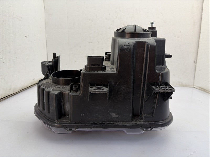 2015-2023 Dodge Challenger Right Passenger Halogen Headlight