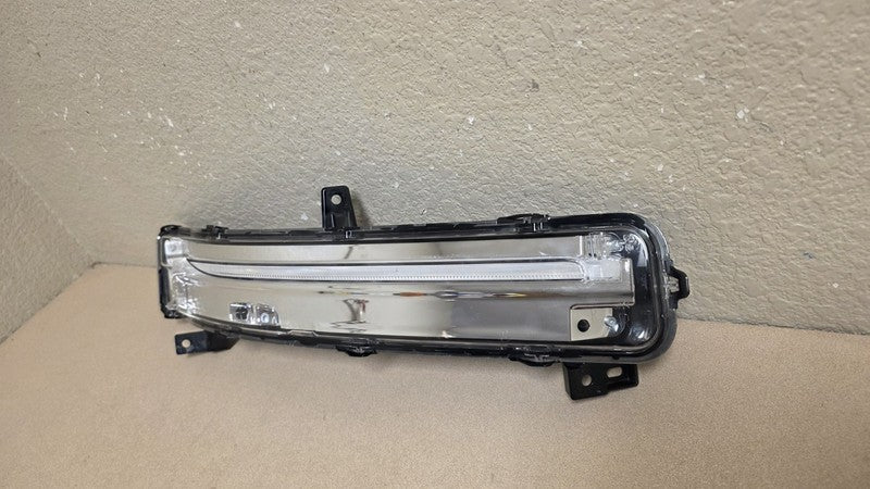 2019-2023 Lincoln Nautilus Front Right Passenger Daytime Running Light