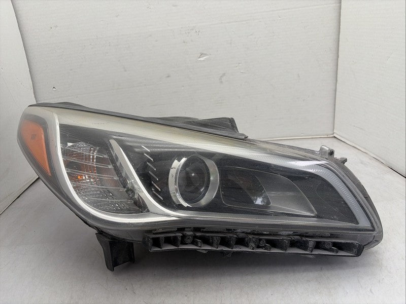 2015-2017 Hyundai Sonata Right Passenger Headlight OEM Xenon HID