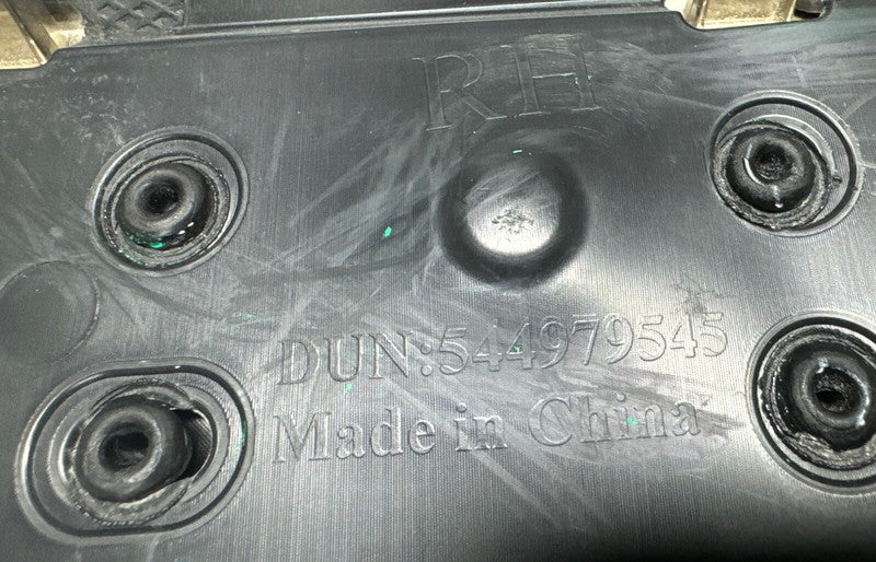 Yukon Dura Max 6.6L Side Emblem 544979545 OEM Right 2023 Sierra 2500