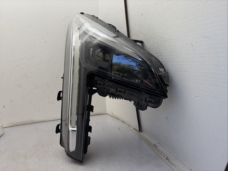 2019-2023 Cadillac XT4 Right Passenger Headlight OEM Full LED