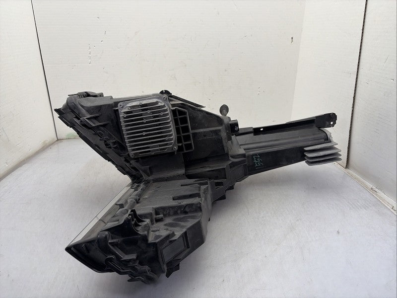 2019-2023 Cadillac XT4 Right Passenger Headlight OEM Full LED