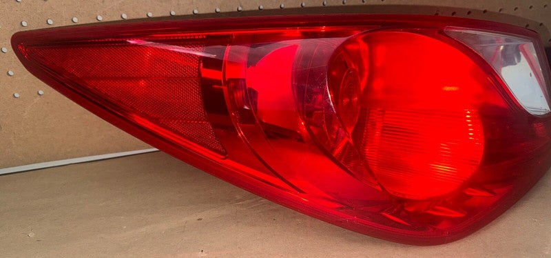 2011-2014 Hyundai Sonata Left Rear Tail Light Lamp OEM 92401-3Q000