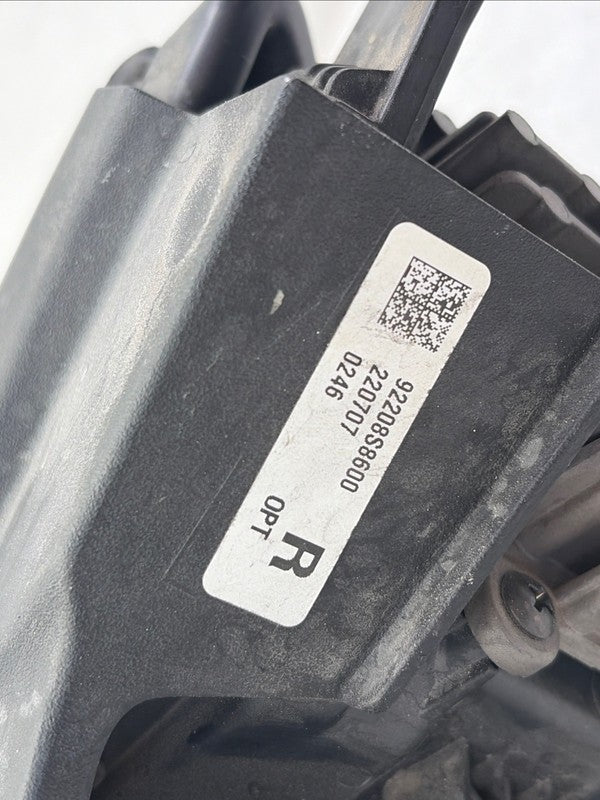 2023-2025 Hyundai Palisade Right Passenger Headlight OEM LED DRL 92208