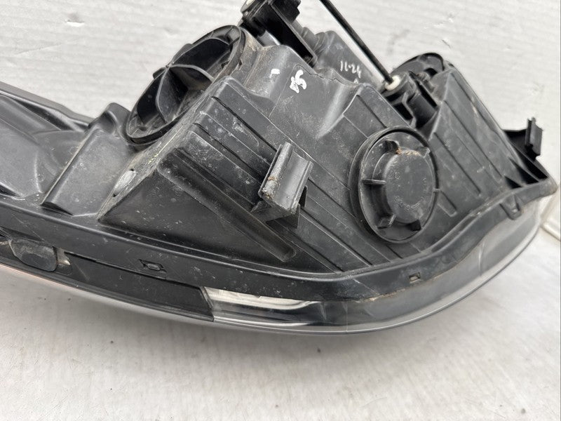 2014-2016 Hyundai Elantra Left Driver OEM Halogen Headlight