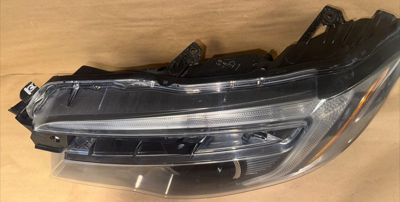 2016-19 Honda Pilot Ridgeline LH Headlight Halogen OEM