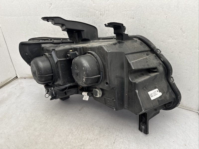 2017-2022 Chevy Colorado Left Driver Headlight OEM 84707375