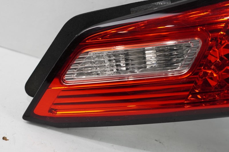 2016-2017 Honda HR-V OEM Inner Right Tail Light