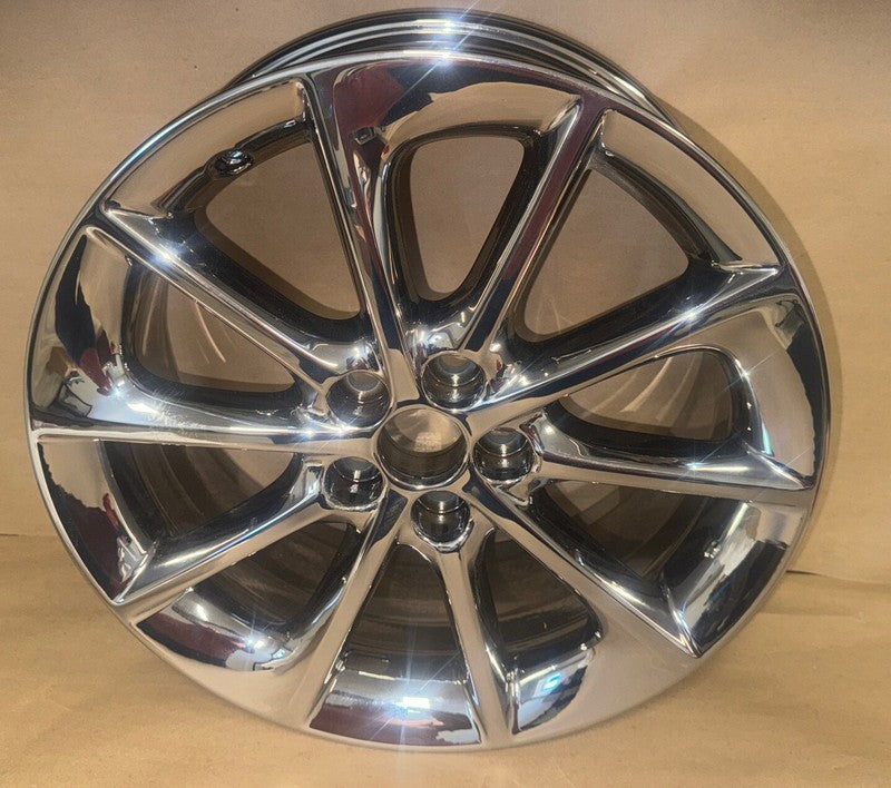 Lexus CT200h 17" Chrome Wheel Rim OEM 74257 (Single)