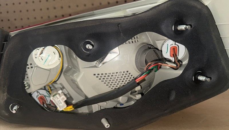 2011-2014 Hyundai Sonata Left Rear Tail Light Lamp OEM 92401-3Q000