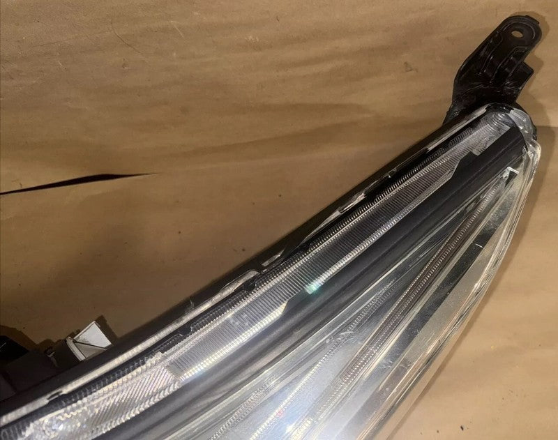 2017-2019 Toyota Highlander Left Passenger Halogen Headlight OEM