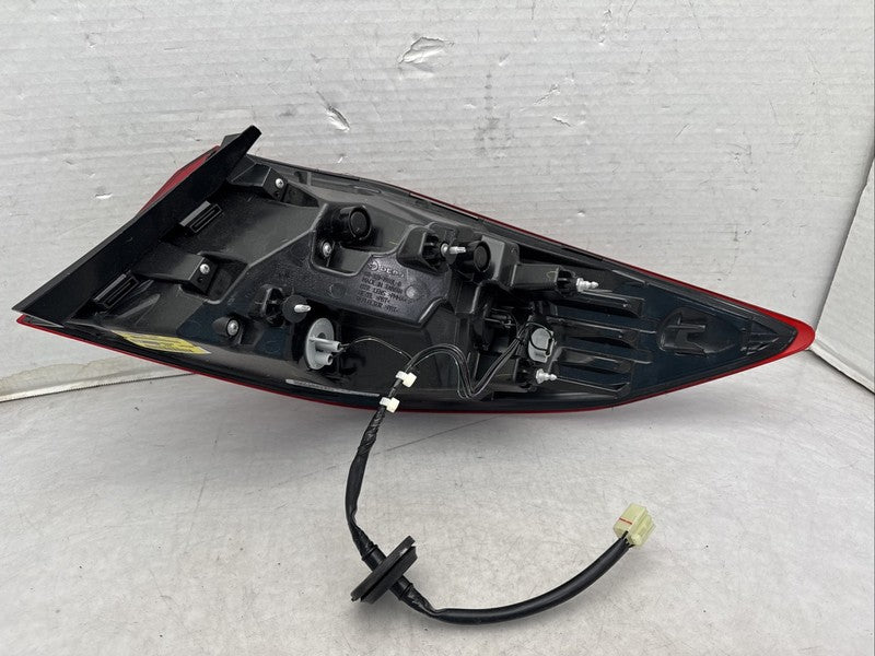 2019-2020 Hyundai Elantra Left Tail Light Halogen Brake Lamp
