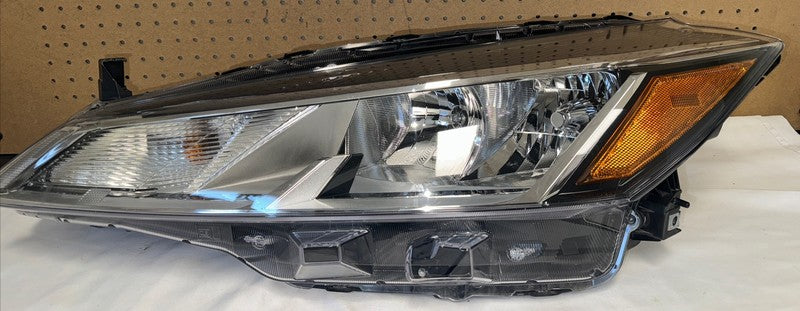 2021-2023 Nissan Kicks Headlight LH Left Driver Side Halogen