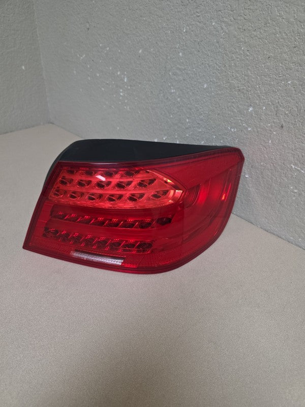 2011-2013 BMW 328i M3 Right Passenger Side Tail Light OEM Full LED
