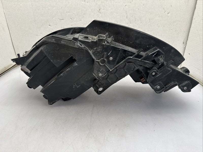 2021-2024 Chrysler Pacifica Right Passenger OEM LED Headlight