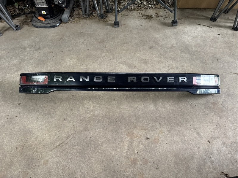 2018-2020 Range Rover Velar OEM LED Rear Center Tail Light