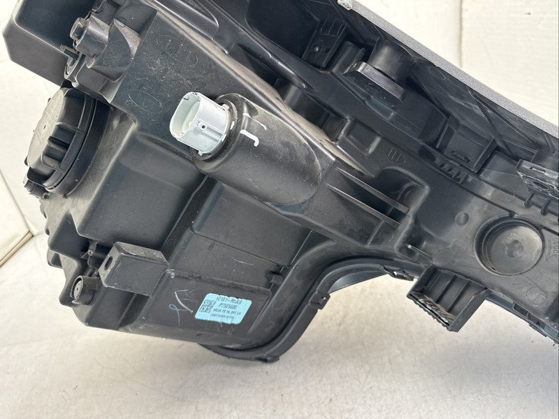 2024-2026 Kia Sorento Left Headlight OEM LED 92101P4600