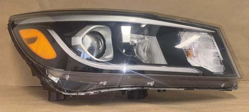 2015-2018 Kia Sedona Right Headlight RH Halogen/LED OEM