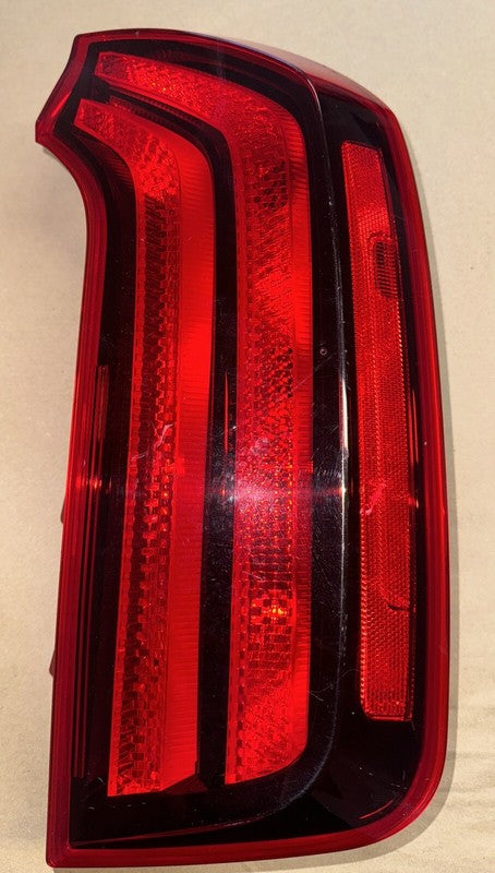 20-22 Telluride Right Tail Light Halogen OEM 92402-S9