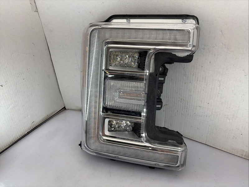 2017-2019 Ford F-250 Headlight Right Passenger OEM LED KC3B 13005 CB