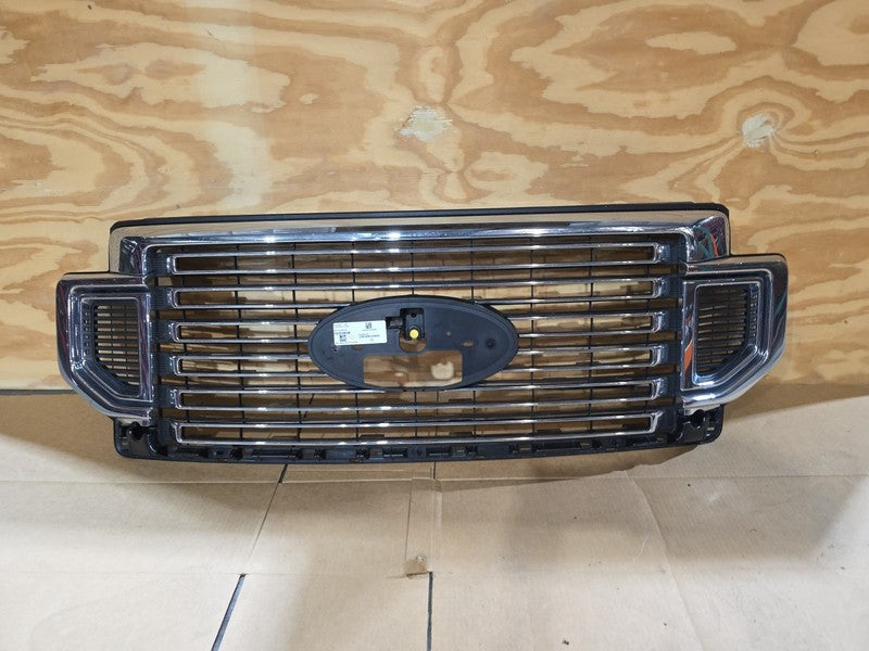 2020-2022 Ford F-250 F-350 F-450 OEM Upper Front Grille LC3B-8200-FEW