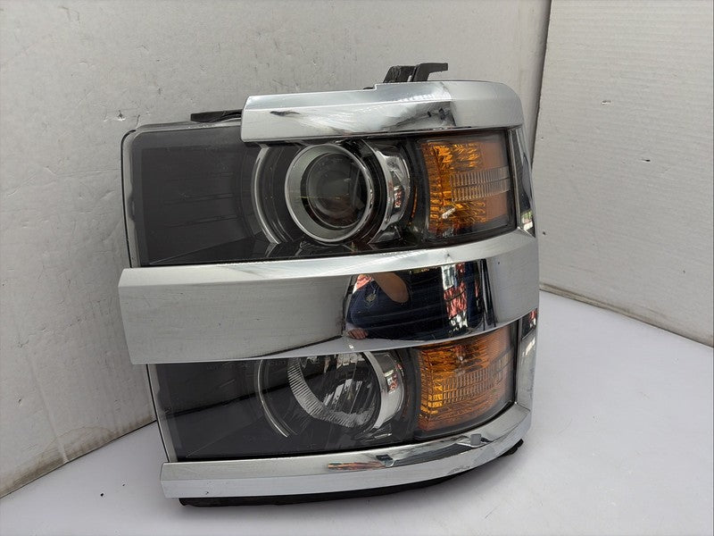 2015-2018 Chevy Silverado 2500 Left Driver Headlight OEM Halogen