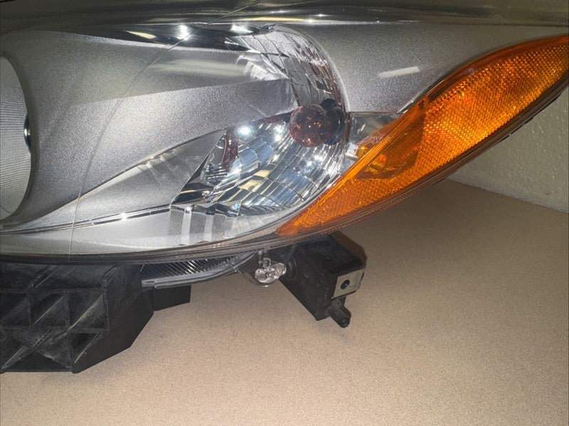 2012-2015 Mazda 5 Left Front Headlight Lamp Xenon C513-50161