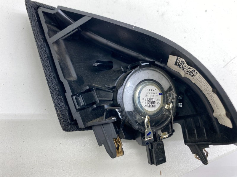2017-2023 Tesla Model 3 Front Right Tweeter Speaker Cover 1095686-00-E
