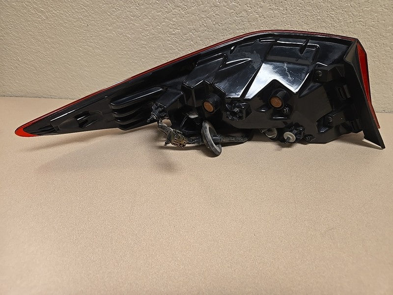2019-2020 Hyundai Elantra Tail Light - Right Passenger Side - Halogen