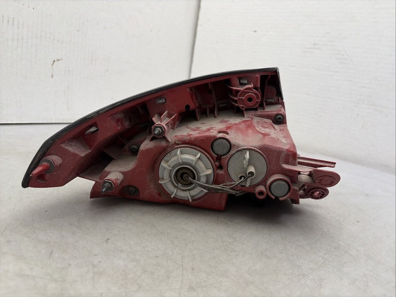 2018-2021 Kia Stinger Right Passenger Tail Light OEM LED 92402-J5