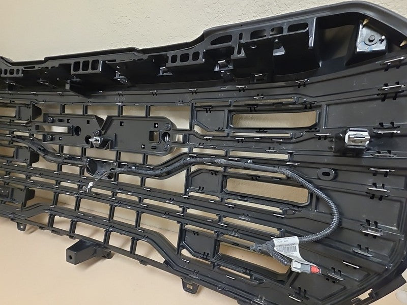 2022-2025 GMC Sierra 1500 AT4X Front Grille w/ Camera OEM 84878064