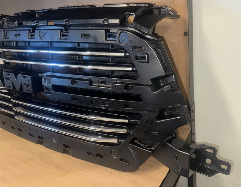 2019-2024 Ram 1500 Front Grille BLACK Laramie OEM