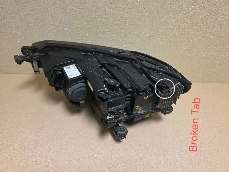 2019-2023 Volkswagen Jetta Right Headlight OEM LED Projector