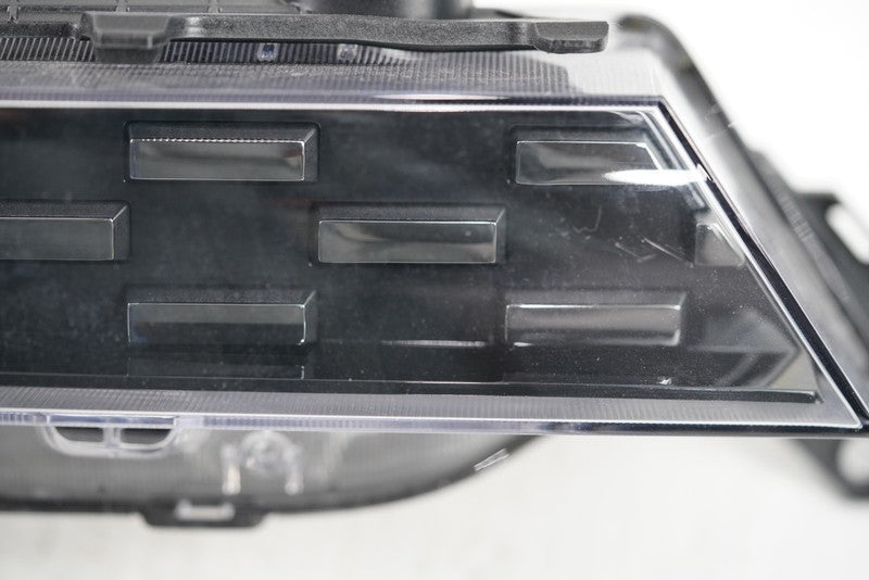2022-2023 KIA SOUL OEM Center Grille Lamp W1