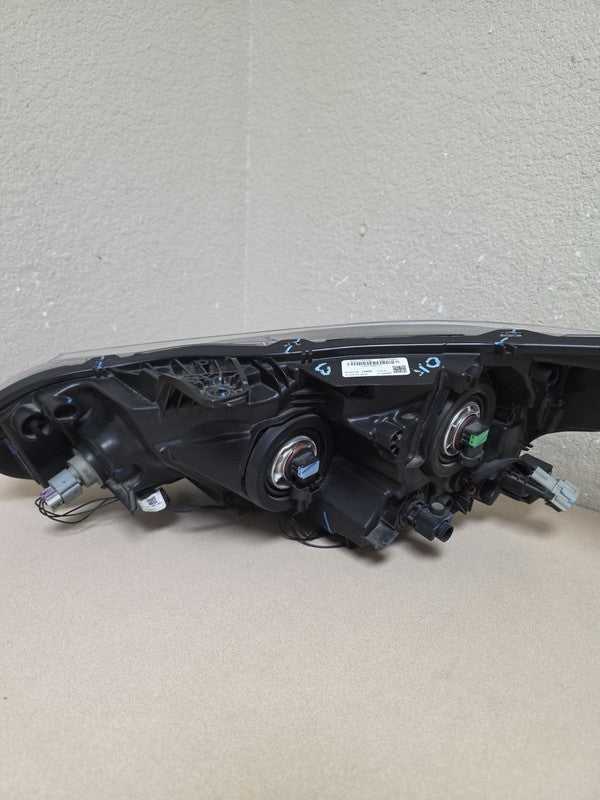 2023-2025 Nissan Sentra Right Side Headlight OEM Halogen Black Bezel