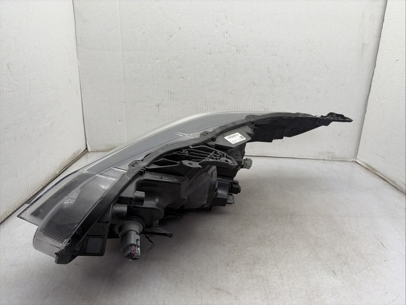 2020-2023 Nissan Sentra Right Passenger OEM Halogen Headlight