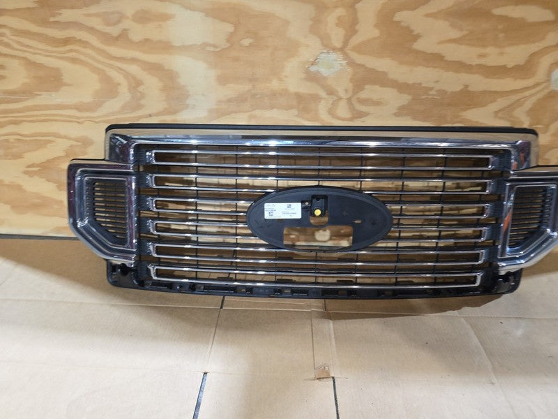 2020-2022 Ford F-250 F-350 F-450 OEM Upper Front Grille LC3B-8200-FEW