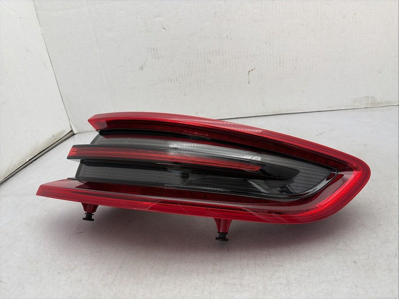 2015-2018 Porsche Macan Right Passenger Tail Light OEM LED 95B945096E