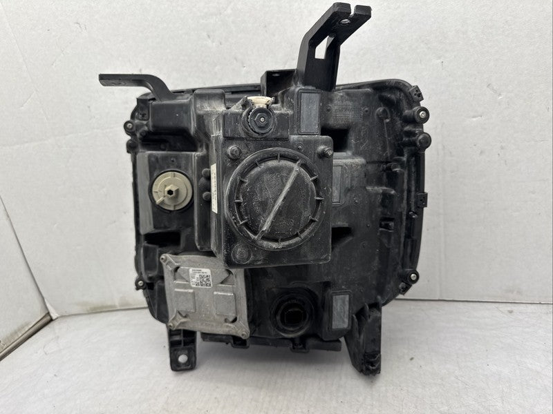 2016-2018 GMC Sierra 1500 Right Passenger Headlight OEM Xenon HID 8404