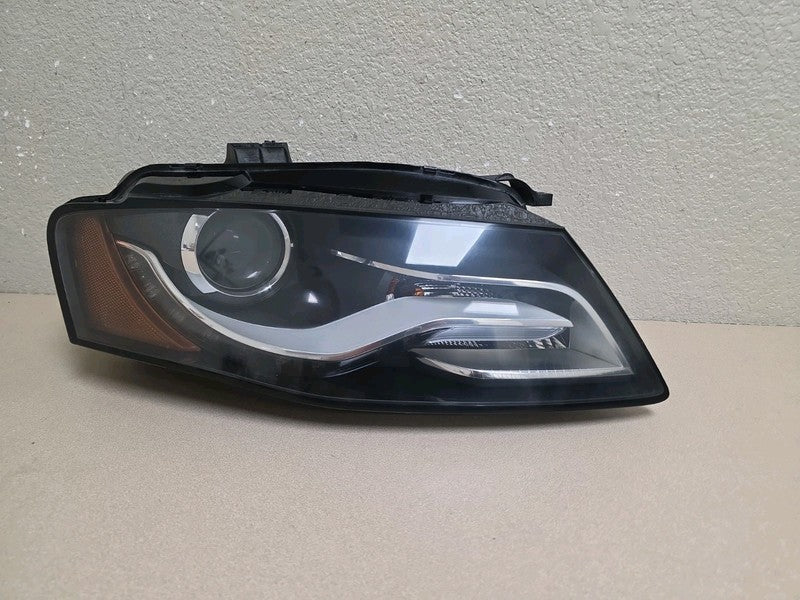 2009-2012 Audi A4 S4 Right Headlight Xenon OEM 8K0941004